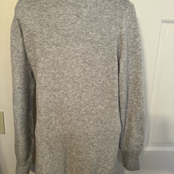 Isabel Maternity Gray Sweater Dress Size Medium - Picture 4 of 13